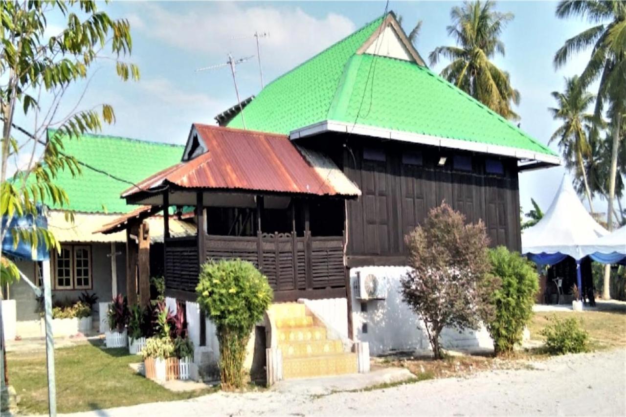 Oyo Home 90495 Homestay Kampung Kota Aur Σουνγκάϊ Πετάνι Εξωτερικό φωτογραφία