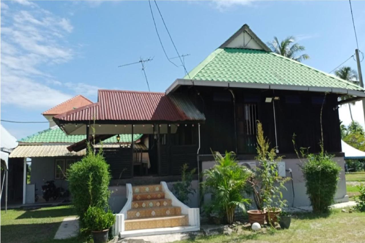 Oyo Home 90495 Homestay Kampung Kota Aur Σουνγκάϊ Πετάνι Εξωτερικό φωτογραφία