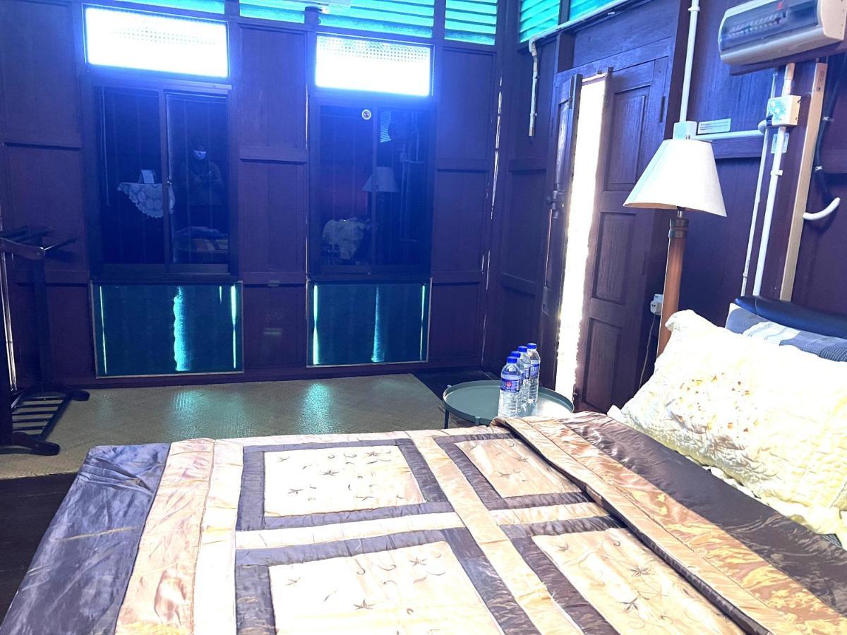 Oyo Home 90495 Homestay Kampung Kota Aur Σουνγκάϊ Πετάνι Εξωτερικό φωτογραφία